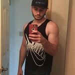 Hockey_player40 - kik username
