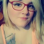 Kim Roe - kik username