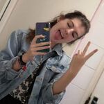 Chloe - kik username