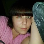 Leonni Wall - kik username