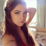 Leannahender - kik username