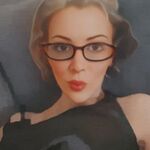 Breezysbakeoven - instagram username