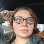 Mackenzi - kik username