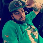 Zackjames898 - kik username