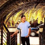 hou5eguy  - instagram username